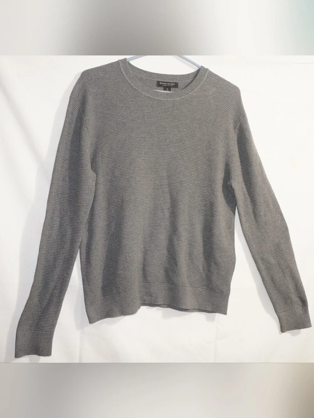 Banana Republic Supima Cotton Waffle Knit Crewneck Sweater Size Meduim Gray